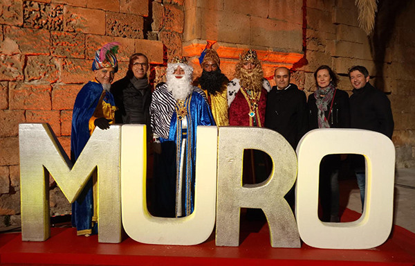 Cabalgata Muro