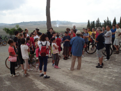 Bona acollida de la segona passejada en bicicleta pel terme de Muro
