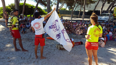 Salvament Platges de Muro organitza una jornada informativa i de lleure per a més de 150 nins