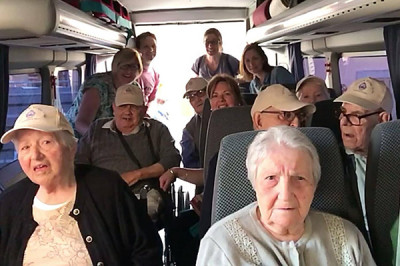 Els nostres majors de la Residència Reina Sofia van anar ahir d'excursió al Safari Zoo Sa Coma