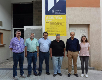 Visita del conseller insular de Cooperació Local a les obres que es fan a Muro	