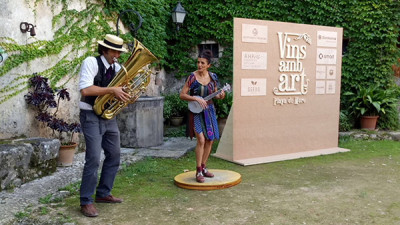 Muro acoge VINS AMB ART, la fusión de vinos, música y arte mallorquín