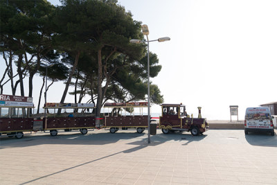 Presenten a Platja de Muro el primer tren turístic amb gas natural d'Europa