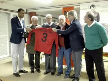 Visita dels jugadors del RC Mallorca a Muro	